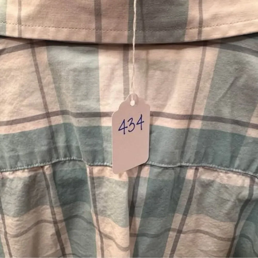 Banana Republic Short Sleeve Button Down Shirt